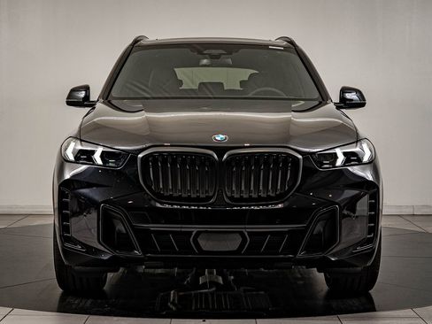 New 2026 BMW X5 xDrive40i w/ M Sport Package image 2