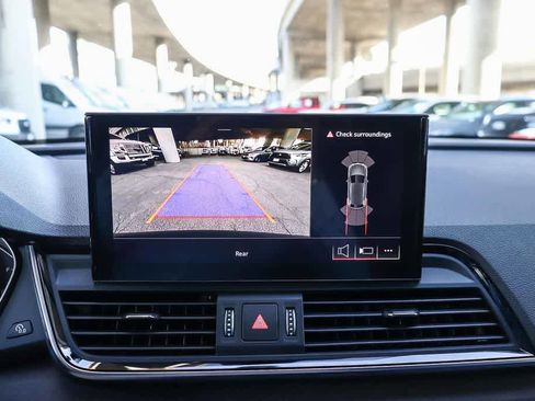 Used 2022 Audi Q5 2.0T Premium w/ Convenience Package image 25