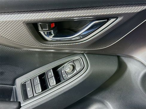 Used 2023 Subaru Crosstrek 2.5i Limited w/ Moonroof Package image 24