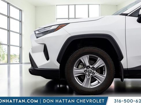 Used 2025 Toyota RAV4 XLE FWD image 27