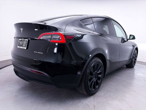 Used 2023 Tesla Model Y Long Range AWD/4WD image 14