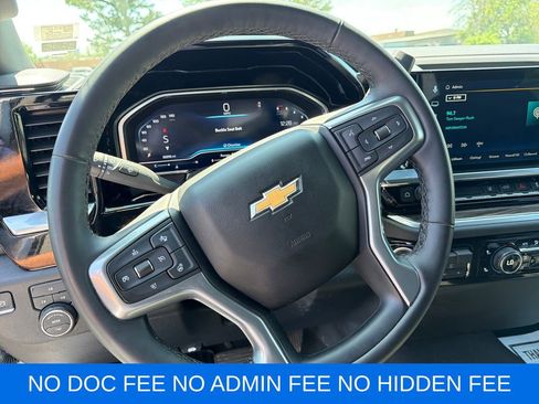 Used 2025 Chevrolet Silverado 2500 LT w/ Convenience Package AWD/4WD image 16