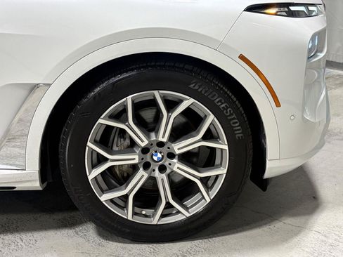 Used 2023 BMW X7 xDrive40i w/ Executive Package AWD/4WD image 43