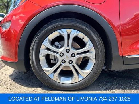 Used 2021 Chevrolet Bolt LT FWD image 5