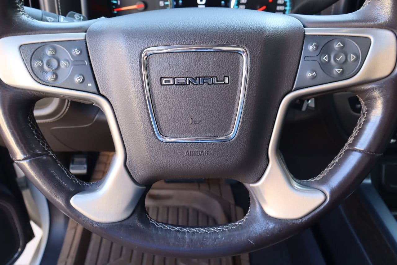 Used 2018 GMC Sierra 1500 Denali w/ Denali Ultimate Package AWD/4WD image 12