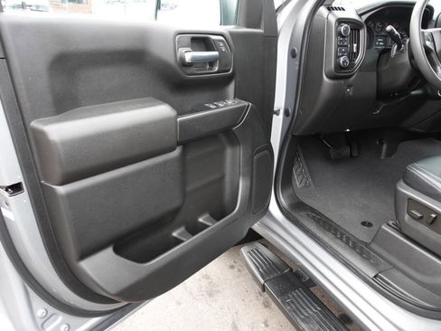 Used 2023 Chevrolet Silverado 1500 Custom image 14