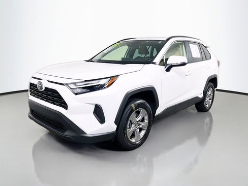 Used 2025 Toyota RAV4 XLE w/ Convenience Package AWD/4WD image 10