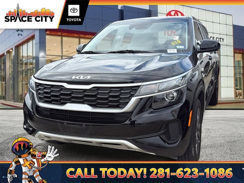 Used 2022 Kia Seltos LX image 1