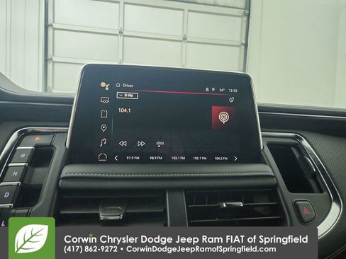 Used 2024 GMC Yukon SLT image 24