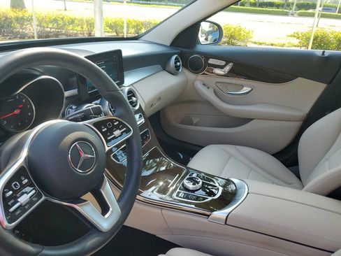 Used 2019 Mercedes-Benz C 300 4MATIC Sedan image 23