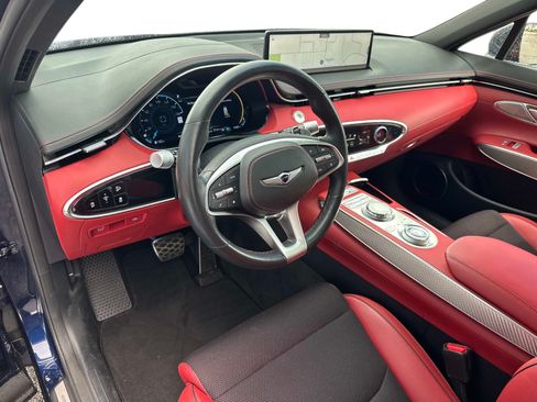 Used 2025 Genesis GV70 2.5T w/ Sport Prestige Package AWD/4WD image 23