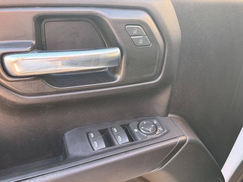 Used 2022 Chevrolet Silverado 1500 Custom RWD image 30