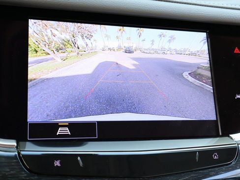 Used 2022 Cadillac XT6 Premium Luxury image 21