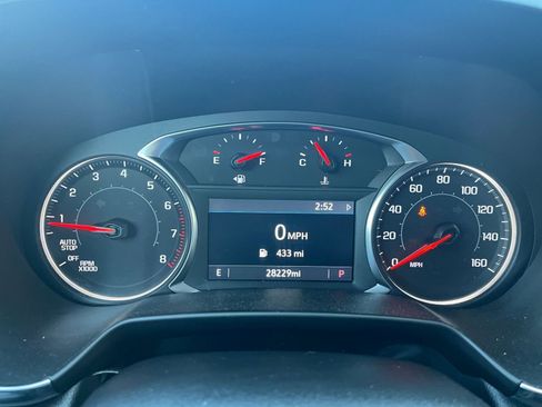 Used 2025 Chevrolet Blazer LT image 36