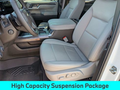 Used 2025 Chevrolet Silverado 1500 LTZ w/ LTZ Premium Package AWD/4WD image 16