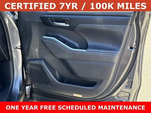 Used 2023 Toyota Highlander XLE AWD/4WD image 8
