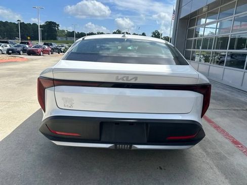Used 2025 Kia K4 FWD image 3