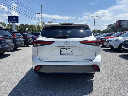Used 2020 Toyota Highlander Limited AWD/4WD image 25