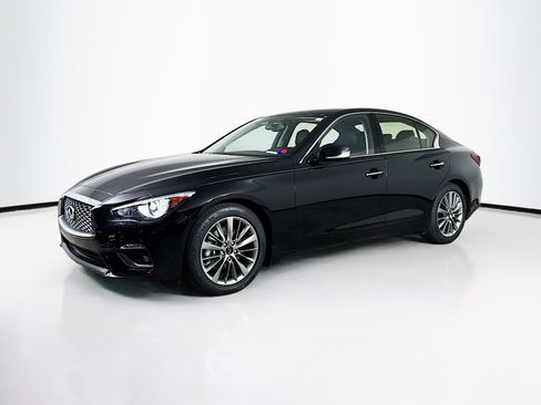 Used 2023 INFINITI Q50 Luxe w/ Cargo Package AWD/4WD image 4