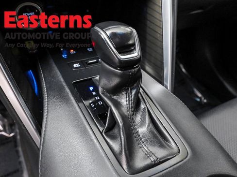 Used 2023 Toyota Venza Limited AWD/4WD image 13