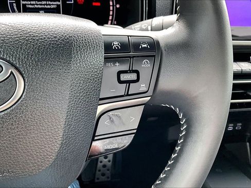 Certified 2025 Toyota Camry SE FWD image 14