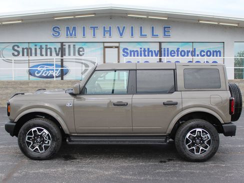 New 2026 Ford Bronco Outer Banks AWD/4WD image 2