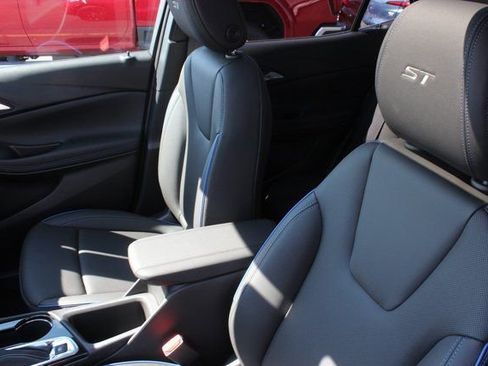 New 2026 Buick Encore GX Sport Touring w/ Comfort Package image 2