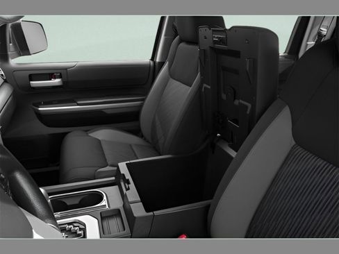 Used 2015 Toyota Tundra SR5 w/ TRD Off Road Package image 19