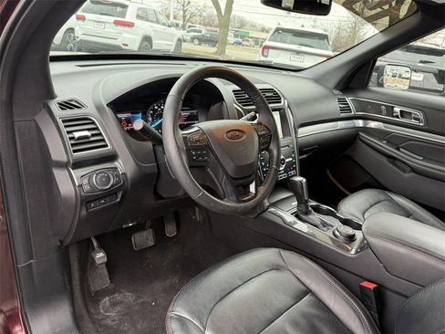 Used 2019 Ford Explorer Sport w/ Equipment Group 401A image 17