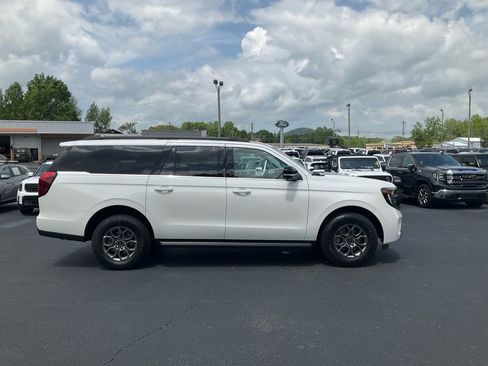 New 2026 Ford Expedition Max Active AWD/4WD image 4