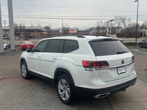 Used 2023 Volkswagen Atlas SE w/ Panoramic Sunroof Package image 16