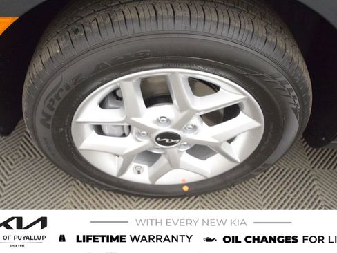 New 2025 Kia Soul LX image 21