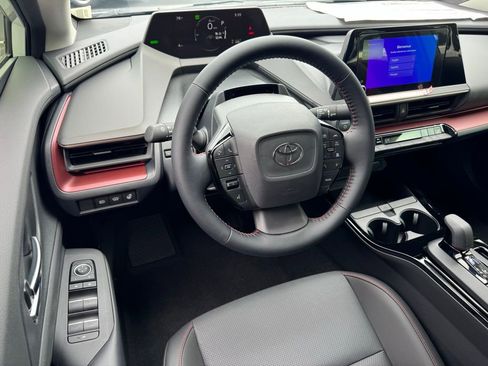 New 2025 Toyota Prius Plug-In Hybrid image 14