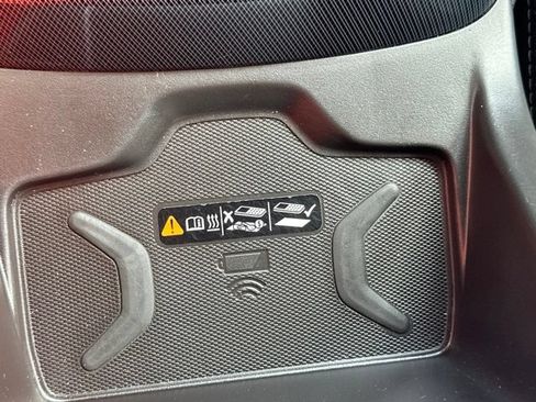 Used 2021 Chevrolet Colorado Z71 AWD/4WD image 36