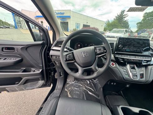 New 2026 Honda Odyssey EX-L image 17