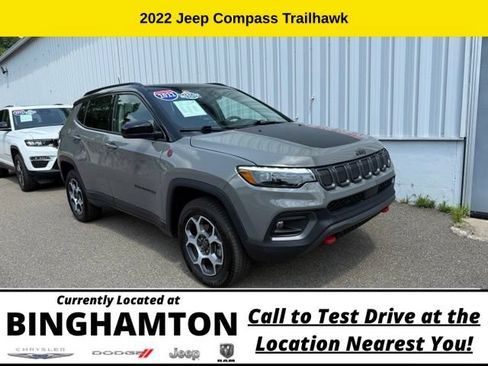 Used 2022 Jeep Compass Trailhawk w/ Trailhawk Elite Group AWD/4WD image 2