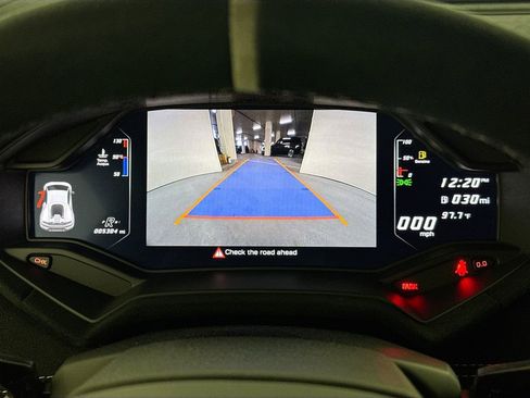 Used 2018 Lamborghini Huracan Performante AWD/4WD image 14