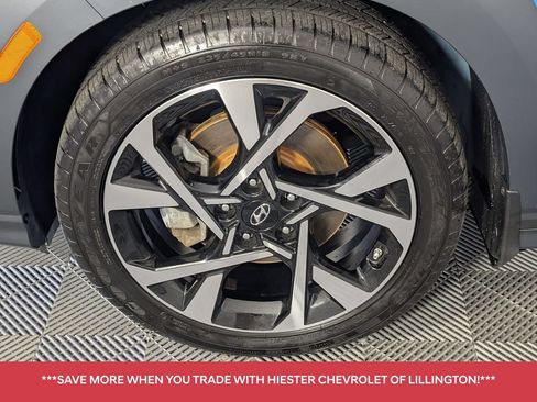 Used 2023 Hyundai Kona Limited AWD/4WD image 8