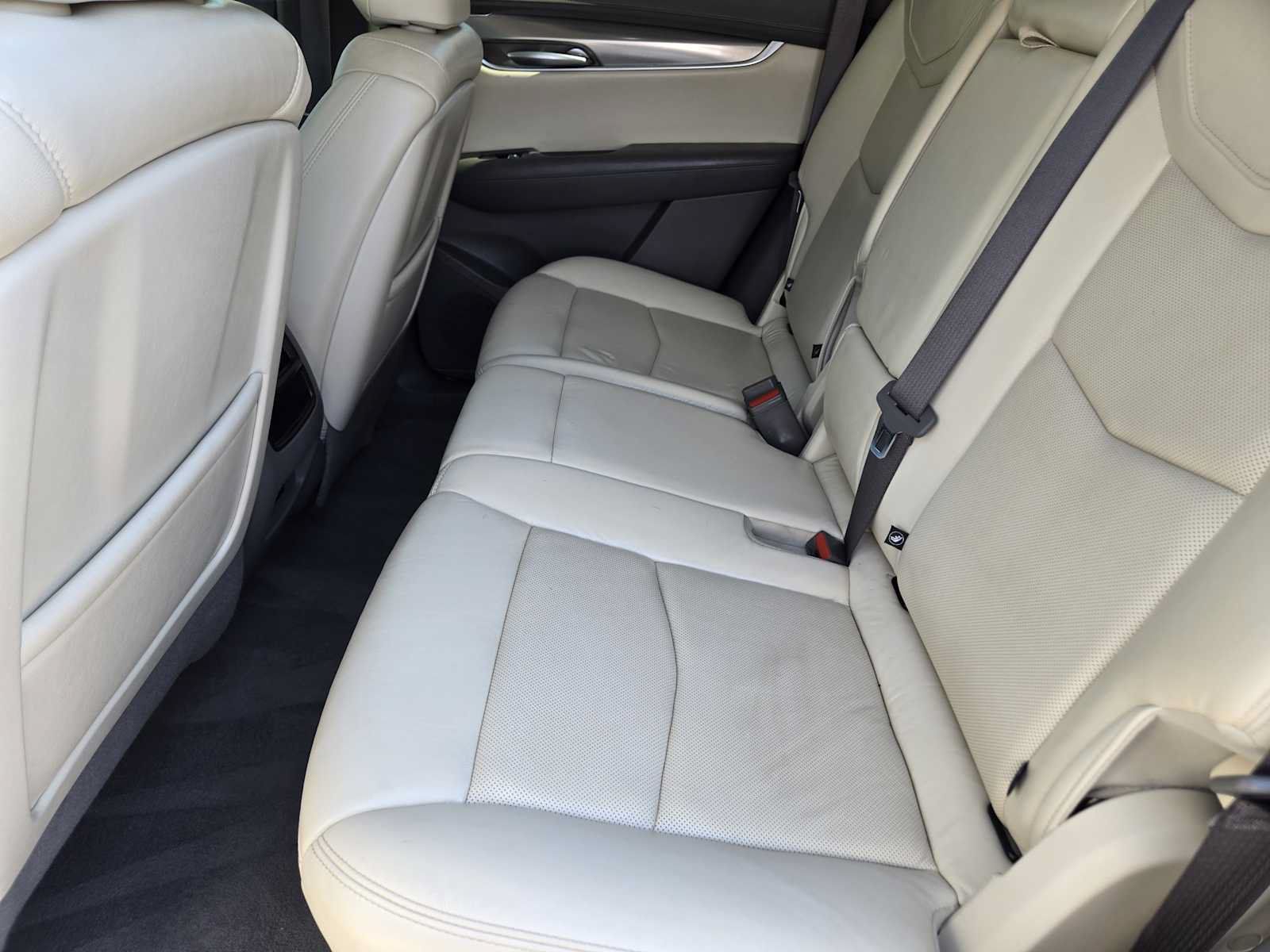 Used 2020 Cadillac XT5 Premium Luxury AWD/4WD image 30