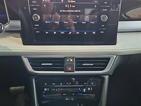New 2026 Volkswagen Taos SE AWD/4WD image 30