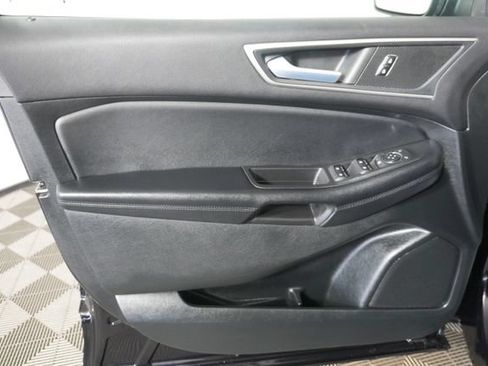 Certified 2022 Ford Edge SEL w/ Convenience Package AWD/4WD image 32