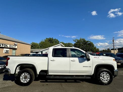 Used 2020 Chevrolet Silverado 2500 LT w/ Z71 Off-Road Package AWD/4WD image 8