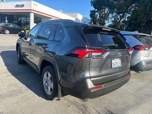 Certified 2025 Toyota RAV4 XLE AWD/4WD image 4
