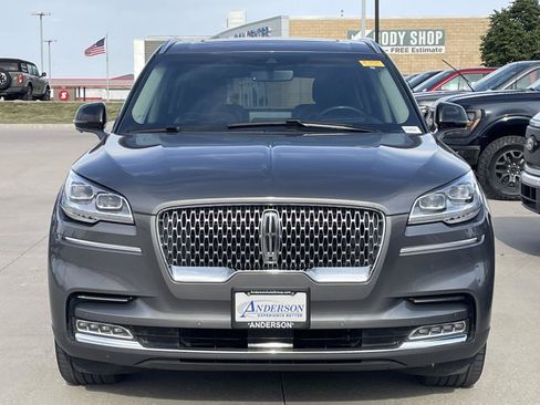 Used 2023 Lincoln Aviator Reserve w/ Equipment Group 201A AWD/4WD image 4