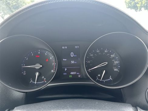 Used 2021 Toyota C-HR Limited image 10