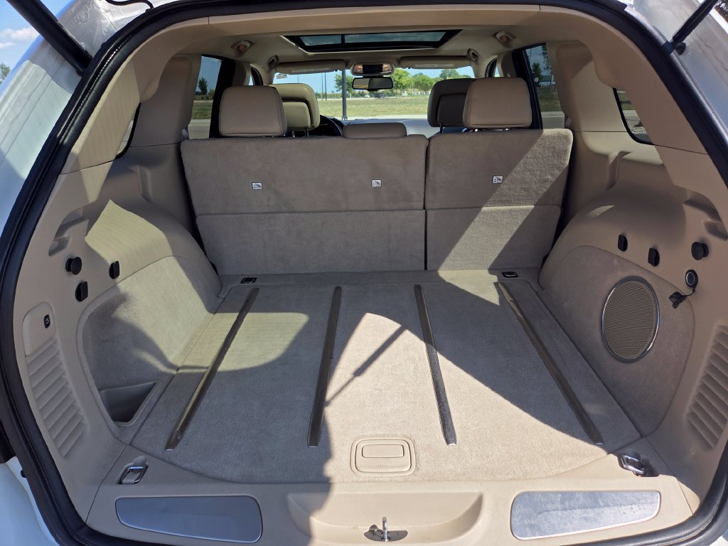 Used 2014 Jeep Grand Cherokee Overland AWD/4WD image 38