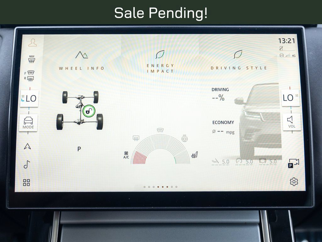 Used 2024 Land Rover Range Rover Velar S AWD/4WD image 23