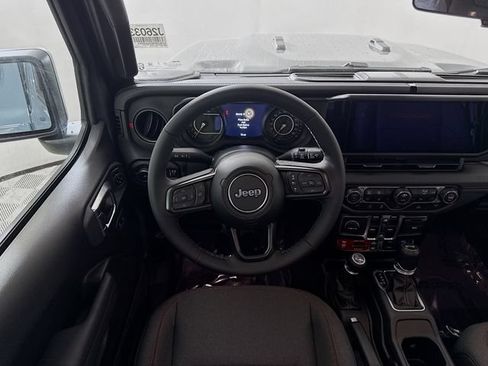 New 2026 Jeep Wrangler Unlimited Rubicon AWD/4WD image 21