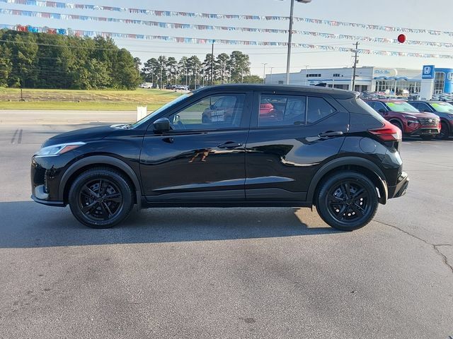 Certified 2023 Nissan Kicks S FWD image 6