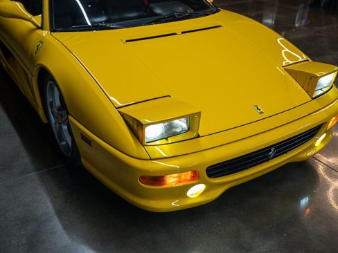 Used 1999 Ferrari F355 Spider RWD image 14
